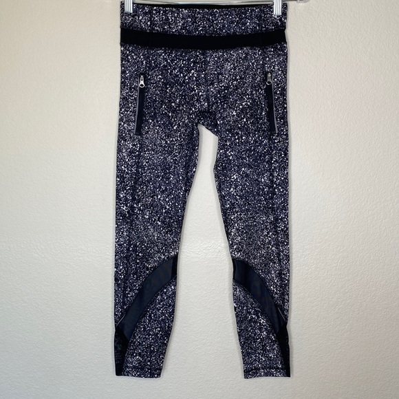 lululemon athletica Pants - Lululemon leggings black mesh spots Sz 4 pockets